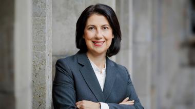 Die stellvertretende Landesvorsitzende der FDP Bayern und Parlamentarische Staatssekretärin beim Bundesminister der Finanzen, Katja Hessel. (Foto: BMF/photothek).