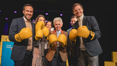 Keine Samthandschuhe am Politischen Aschermittwoch 2024 der Liberalen [v. l. n. r.